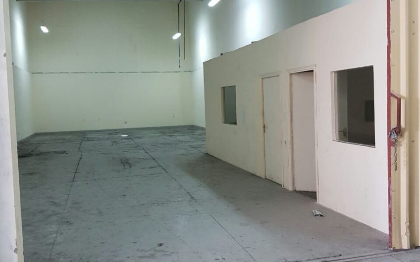 Tax Free Fully Insulated Commercial Warehouse To Let In Al Quoz 4